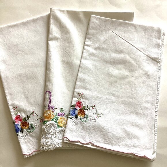 3 Vintage Large Embroidered Floral Cotton Pillowcases Bedding Bed Linens - Picture 1 of 10
